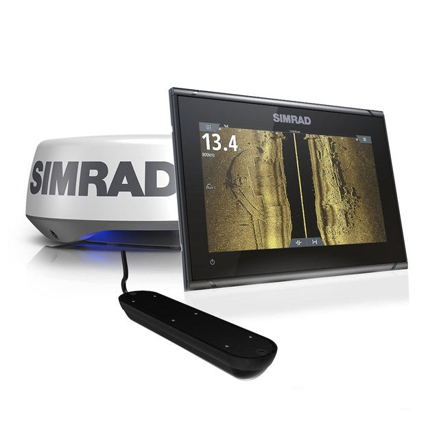 Simrad GO9 XSE Chartplotter Radar Bundle HALO20+ & Active Imaging 3-in-1 Transom Mount Transducer & C-MAP Discover Chart
