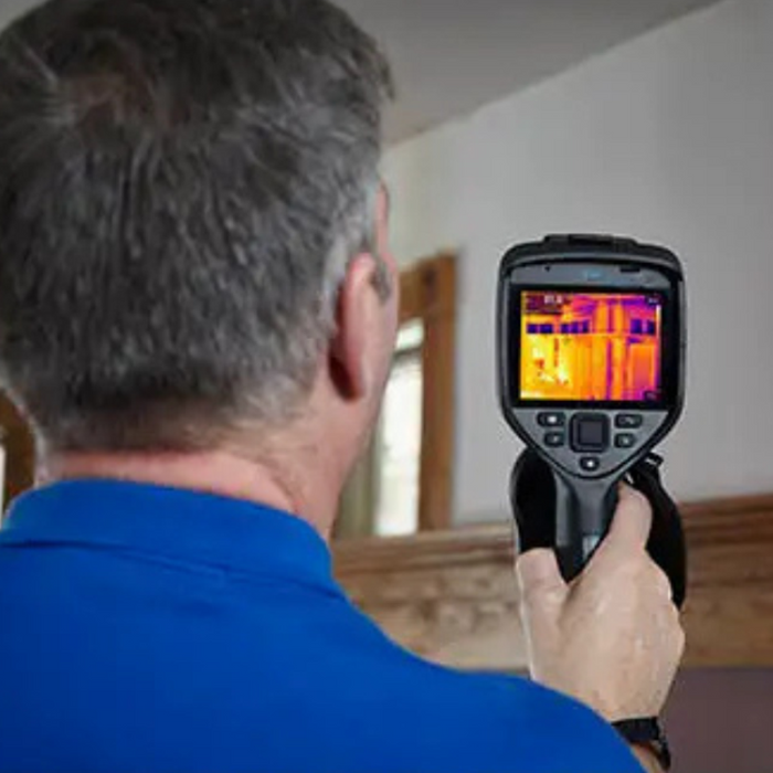 FLIR E54 Advanced Thermal Imaging Camera with Viewfinder MSX Technology Thermal Studio Pro and 24 Lens 320 x 240 30 Hz