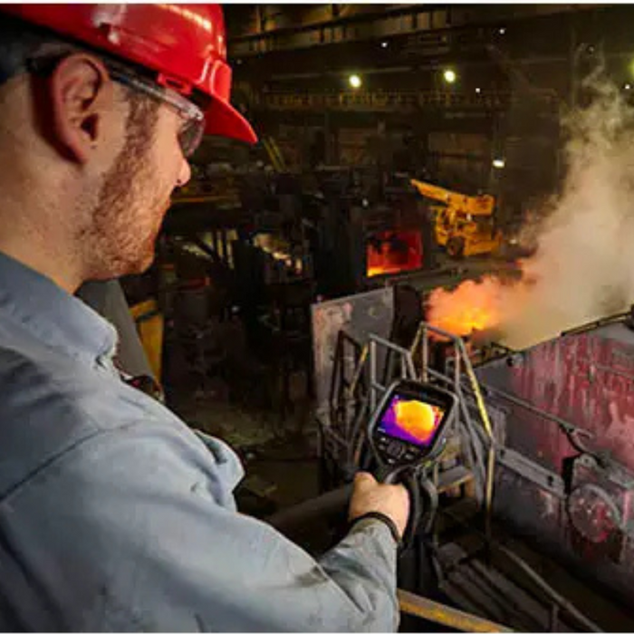 FLIR Advanced Thermal Imager E76 Dual FOV 24-42 30 Hz 320 x 240 with 14 Degree Lens and FlexView DFOV 42 Degree 24 Degree Lens and Thermal Studio Starter