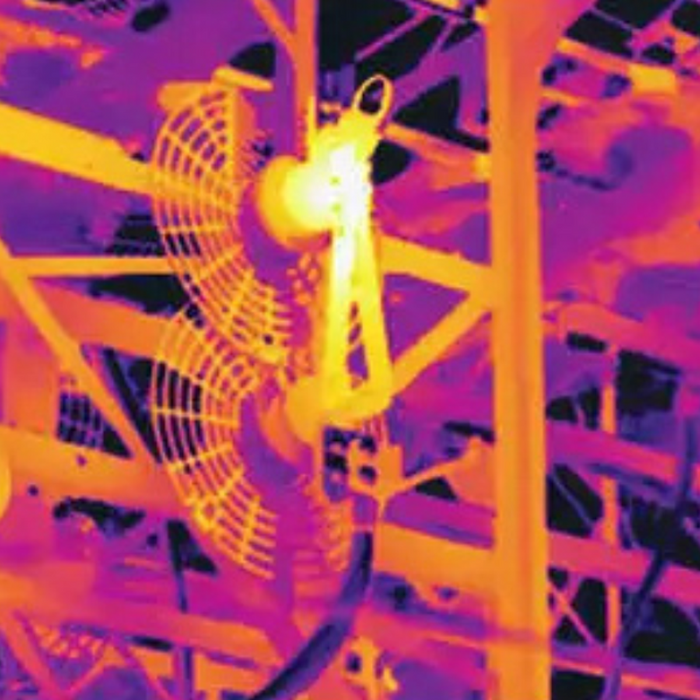 FLIR T560 Professional Thermal Imaging Camera 24/14/42 Lens MSX UltraMax Thermal Studio Pro 640 x 480 -4 to 2732F 30 Hz