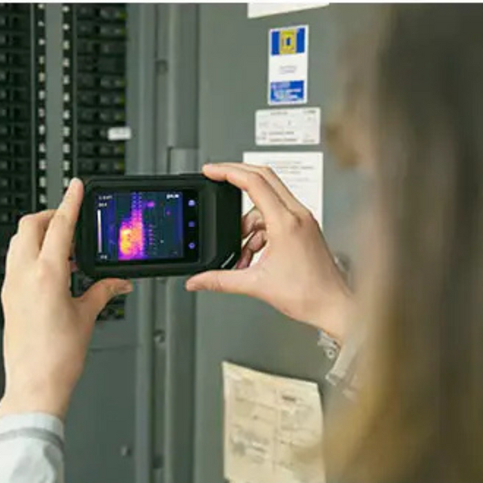 FLIR C5 Compact Thermal Camera with Wi-Fi Ignite Cloud Connectivity 160 x 120 9 Hz and MSX Technology