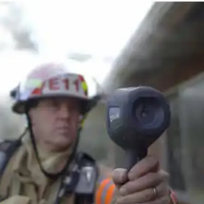 FLIR K55 Thermal Imaging Camera Kit for Firefighters 320 x 240 60 Hz